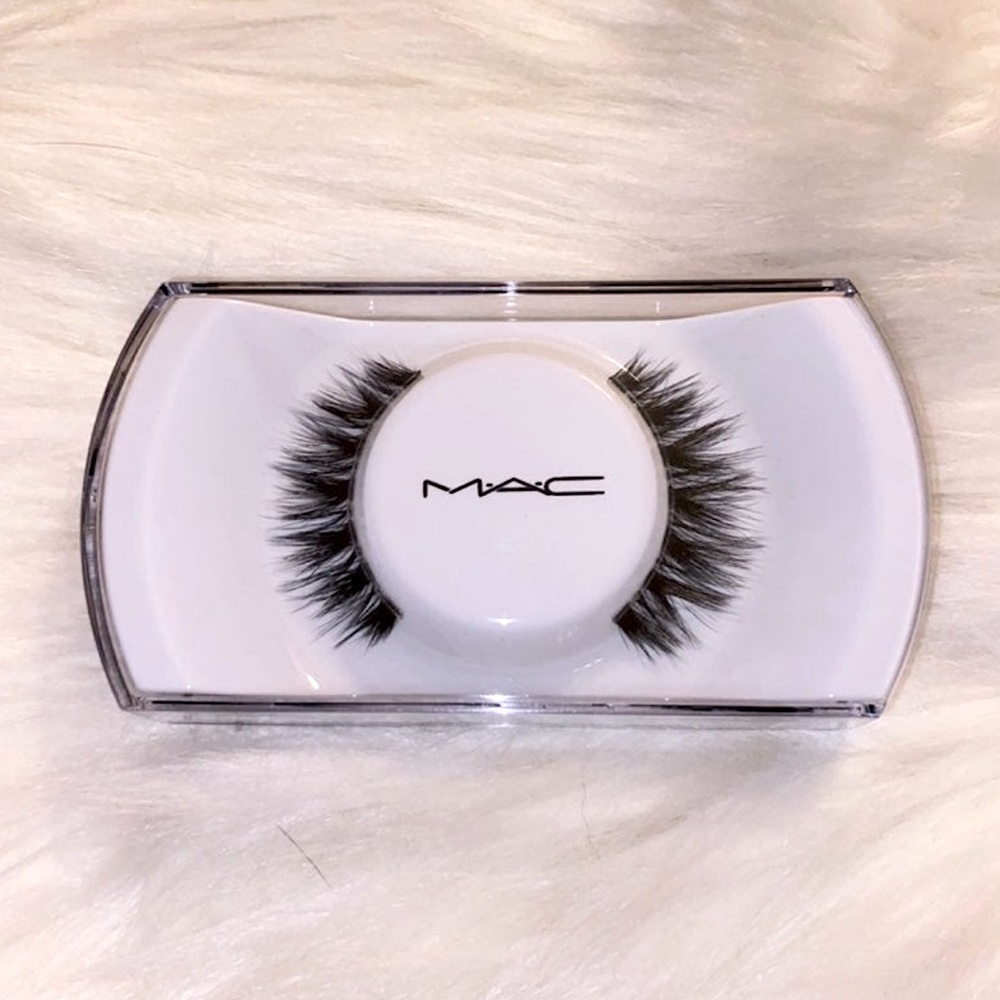 MAC False Lashes NWT